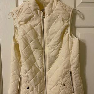 MissMoly (brand from Amazon), zip up vest in ivory. Size medium, true to size.